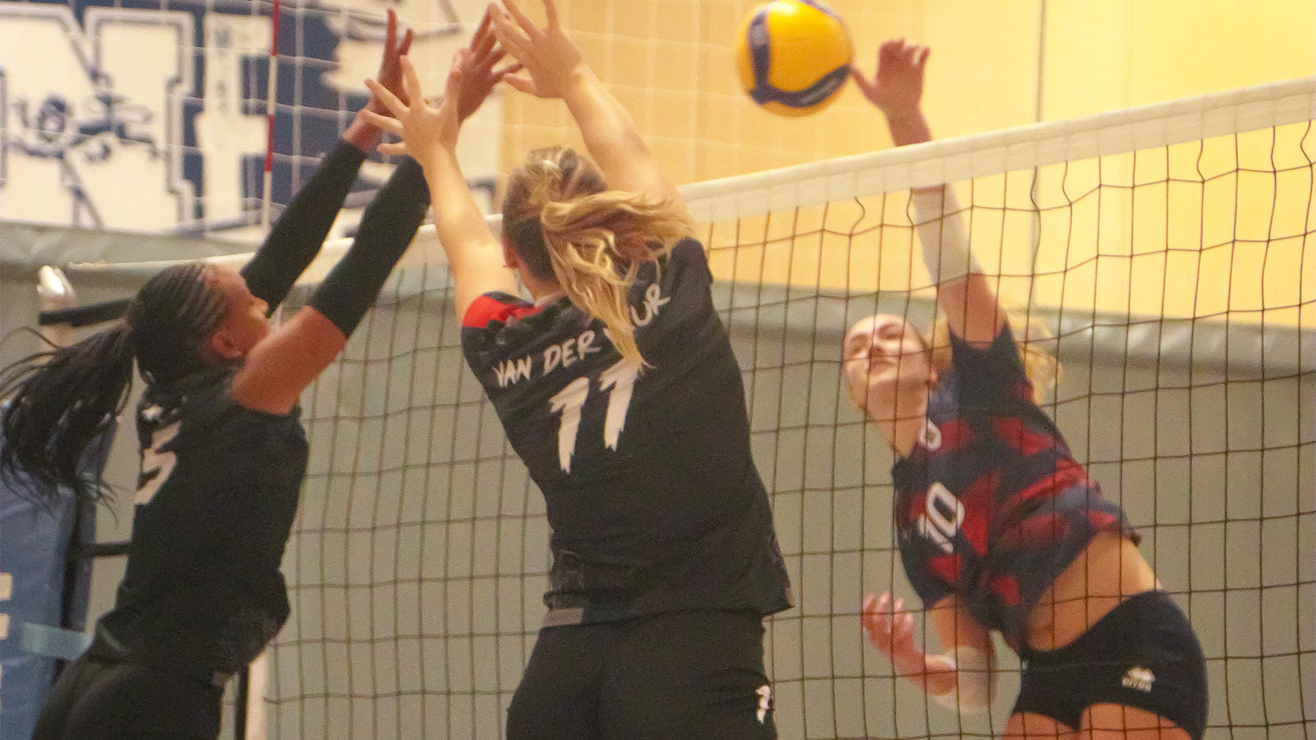 Newcastle v SideOut 161125