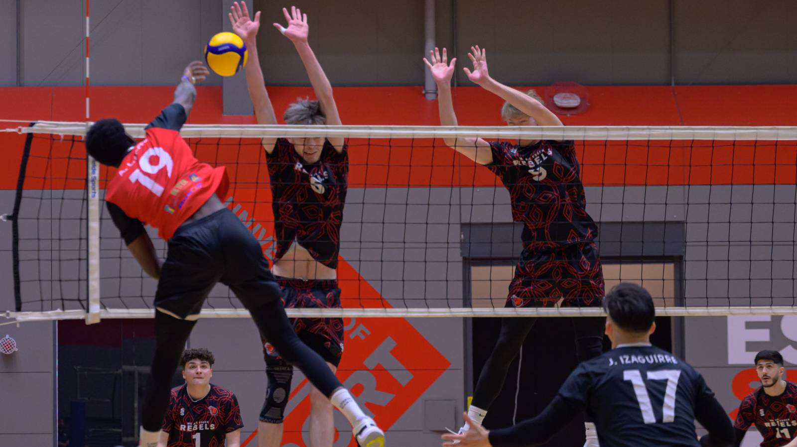 Super League Review (7th and 8th March) - Giants men surge back to top and Rebels women back in top four