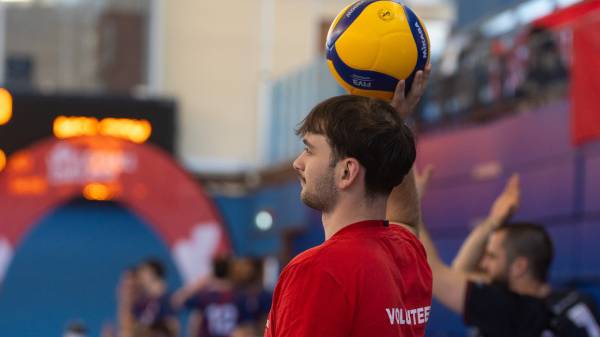 Volunteer at Queen & King of the Court London 2025